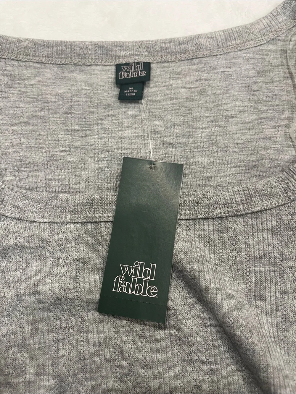 NWT Wild Fable Heather Gray Ribbed Long Sleeve Scoop Neck Crop Top - Size M